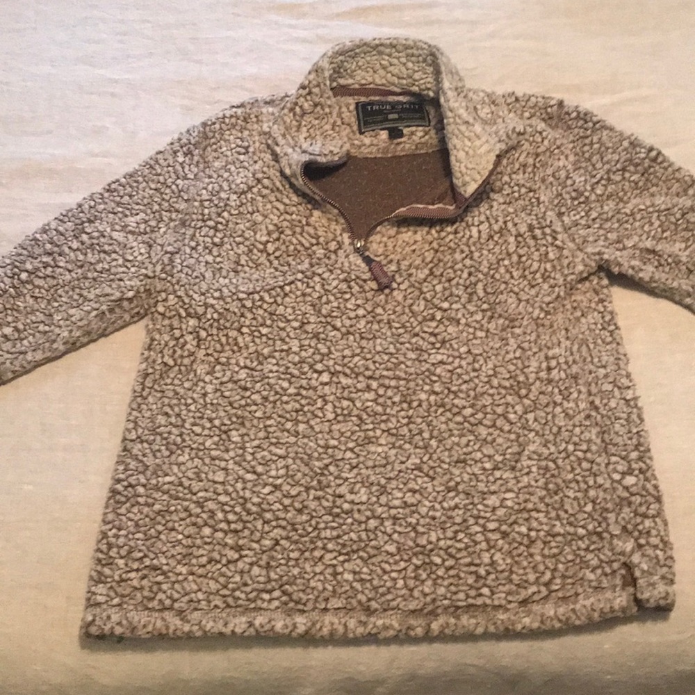 True grit pull over
